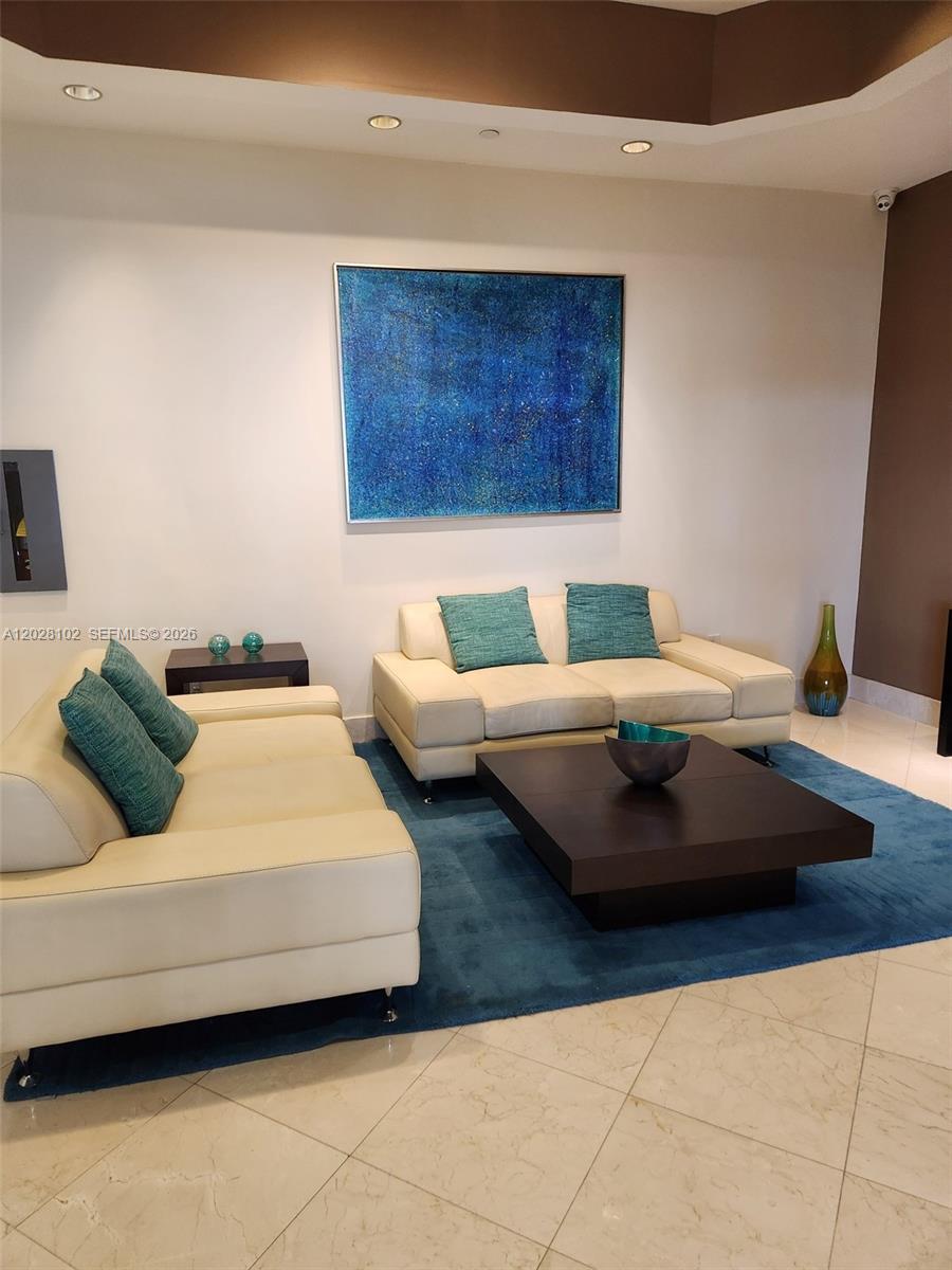 BLUE DIAMOND CONDO - Residential
