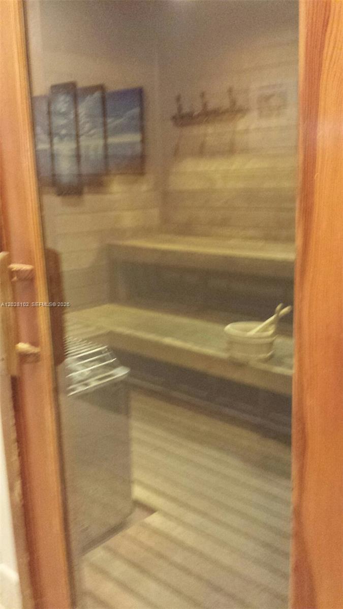 BLUE DIAMOND CONDO - Residential