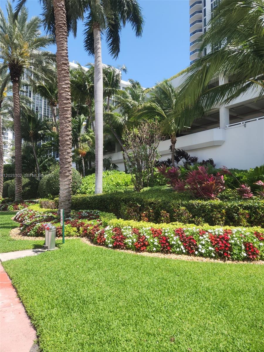 BLUE DIAMOND CONDO - Residential