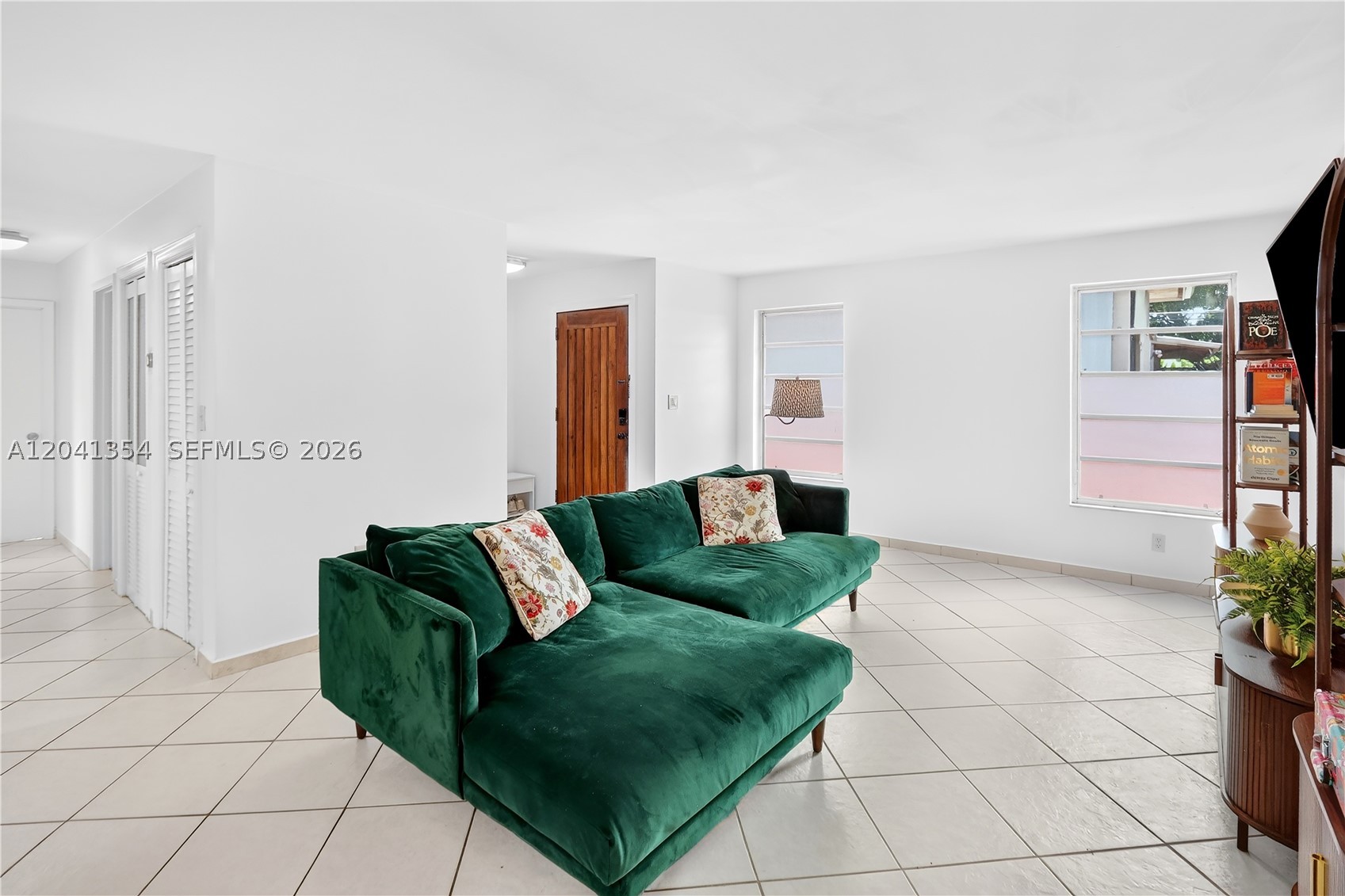 GRAPELAND HEIGHTS - Residential