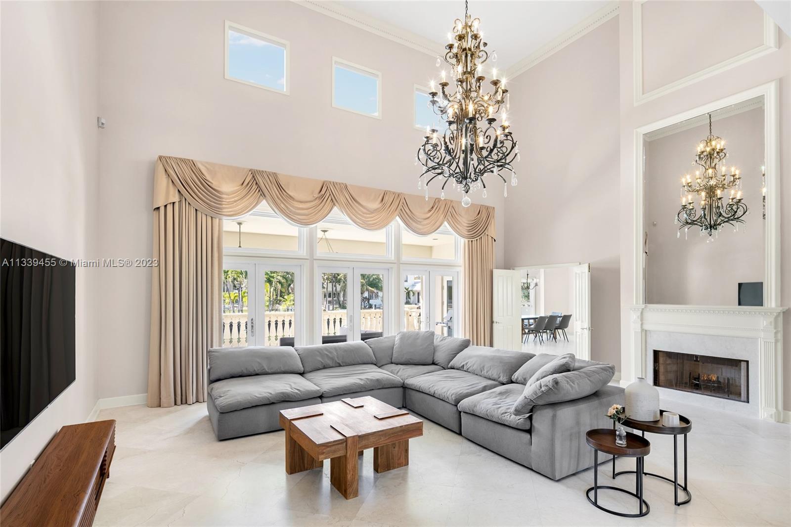 CORAL ISLES - Residential