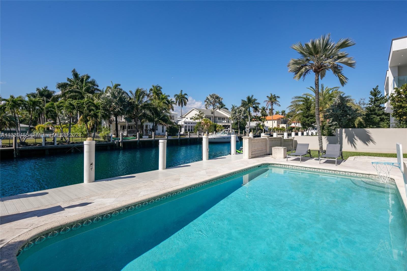 CORAL ISLES - Residential