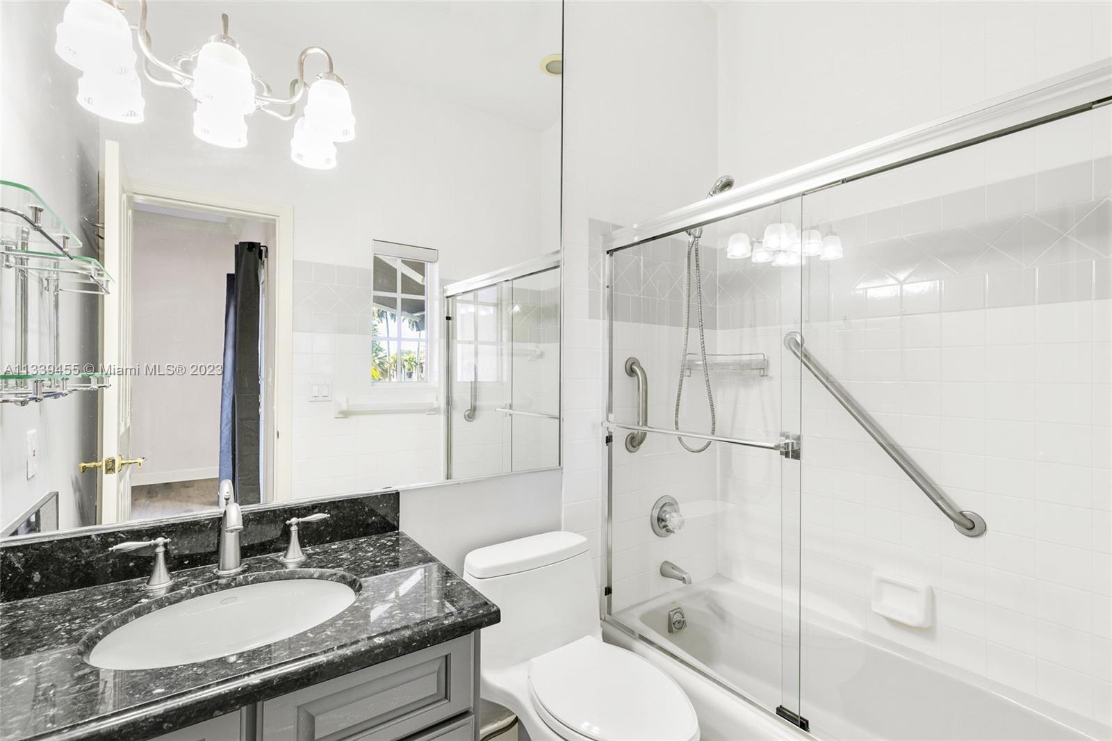 CORAL ISLES - Residential
