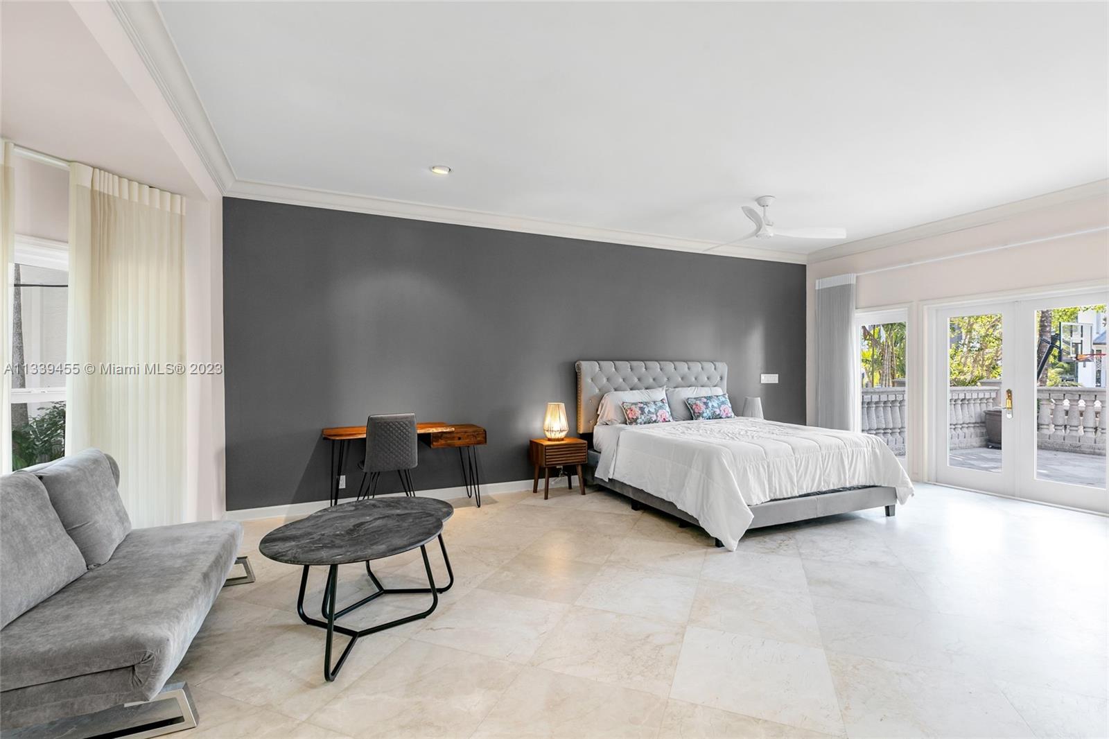 CORAL ISLES - Residential