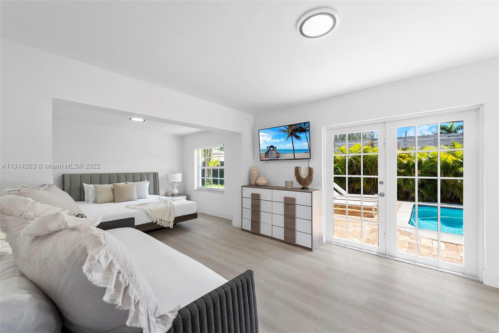 HARBOR BEACH - Residential