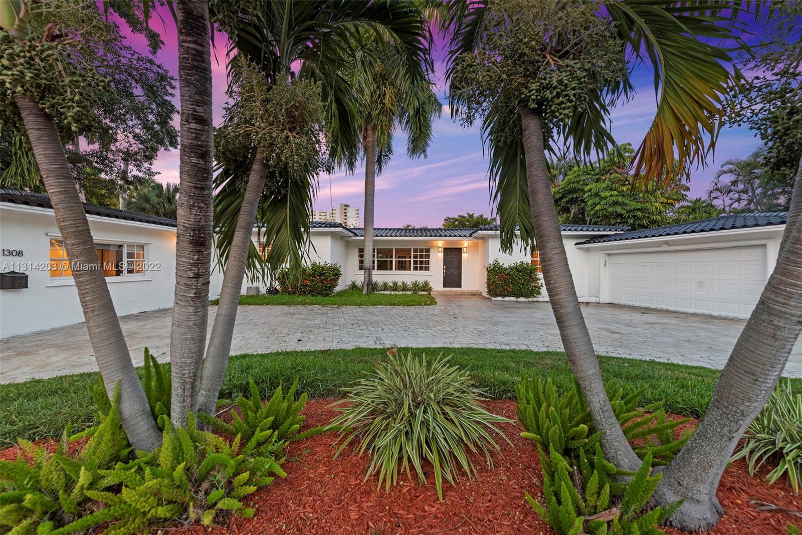 HARBOR BEACH - Residential
