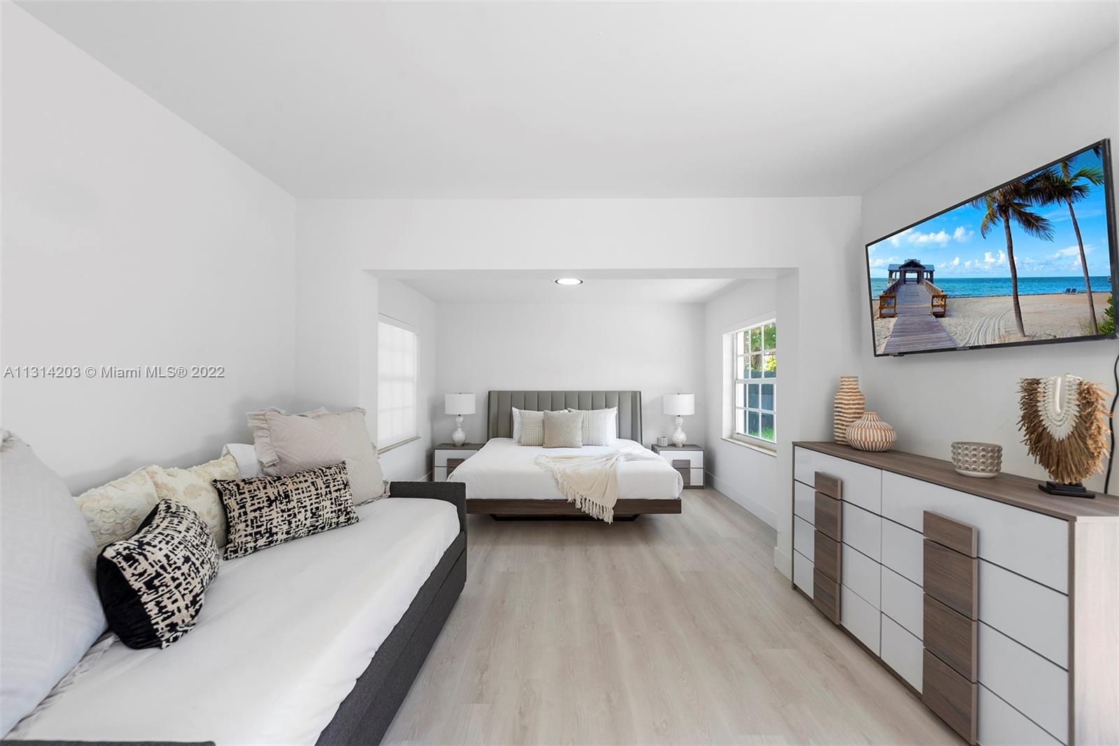 HARBOR BEACH - Residential