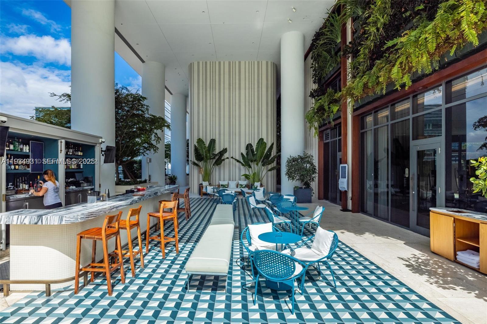 801 SMA DESIGNER SUITES C - Residential