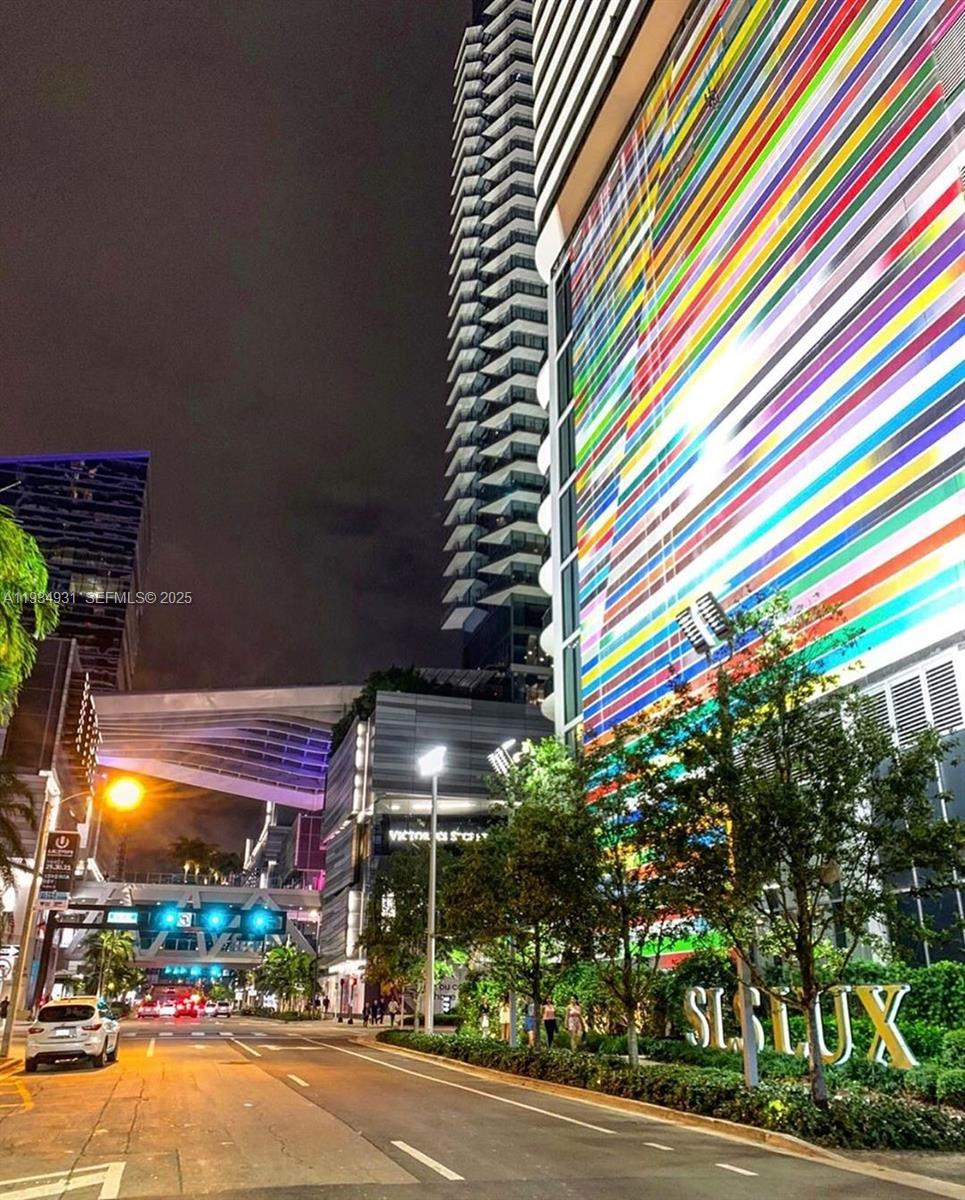 801 SMA DESIGNER SUITES C - Residential