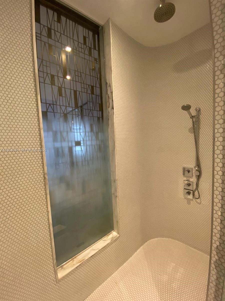 801 SMA DESIGNER SUITES C - Residential