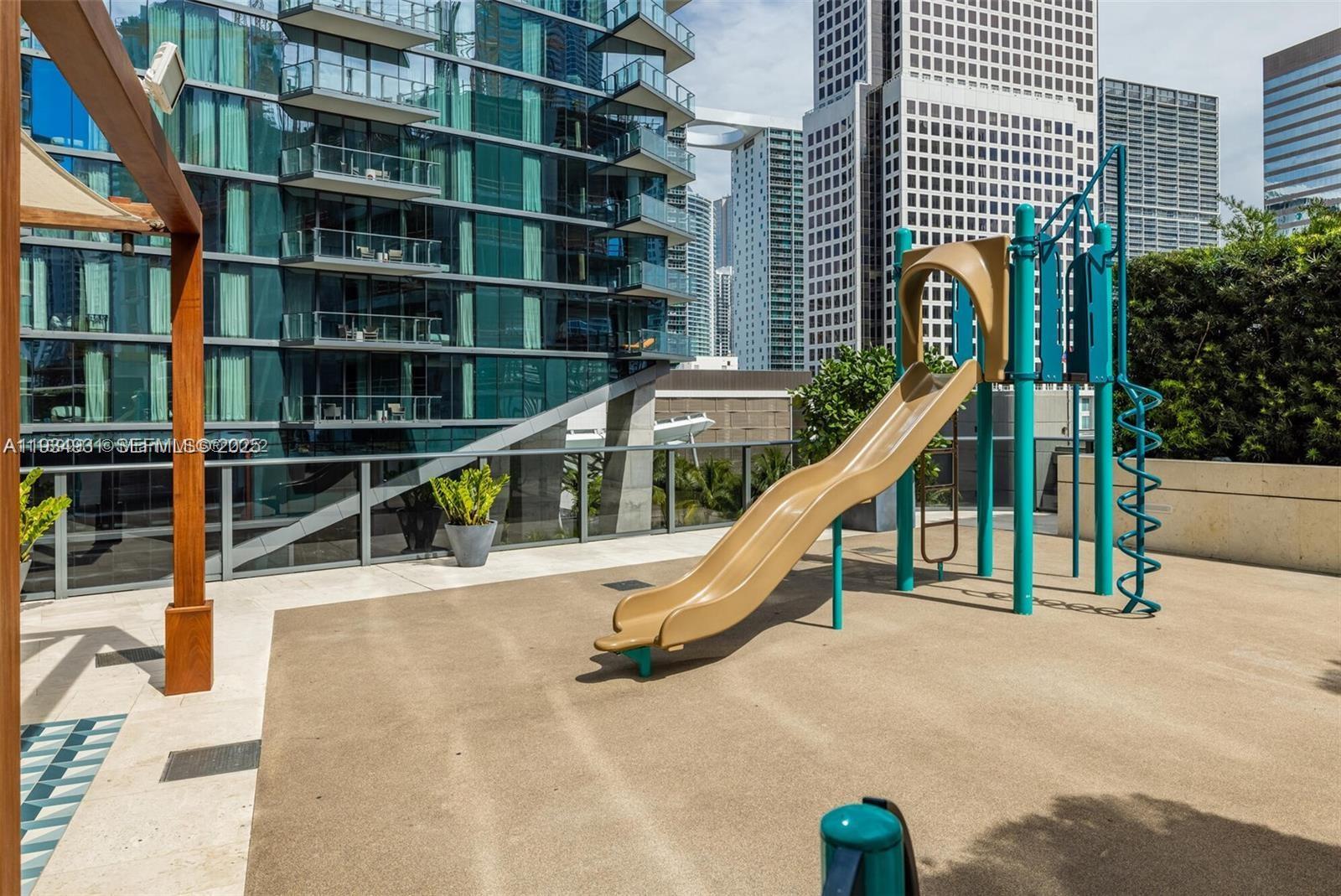 801 SMA DESIGNER SUITES C - Residential