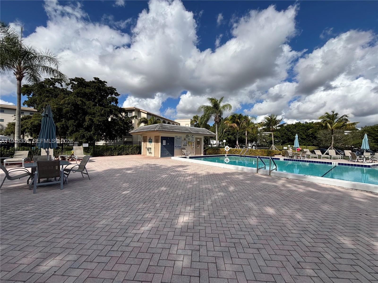 MARTINIQUE VILLAGE I COND - Residential