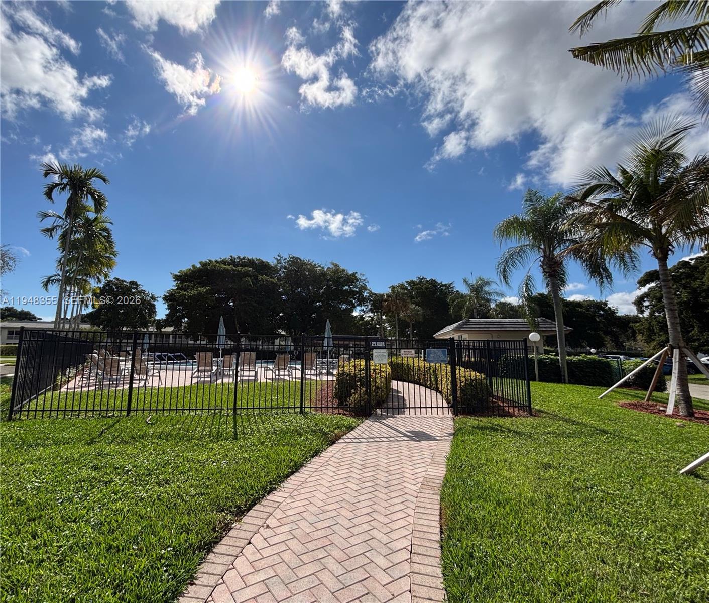 MARTINIQUE VILLAGE I COND - Residential