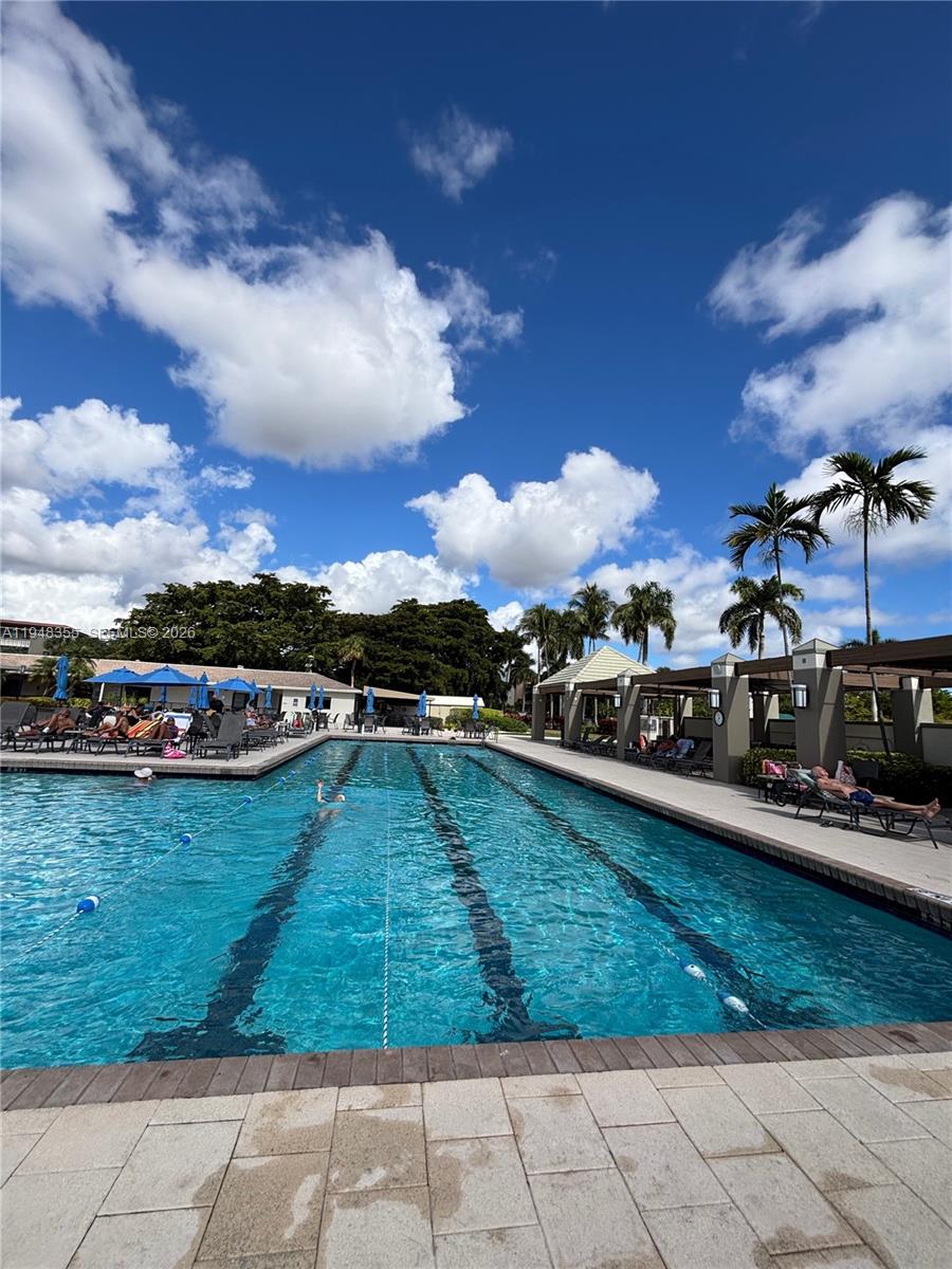 MARTINIQUE VILLAGE I COND - Residential