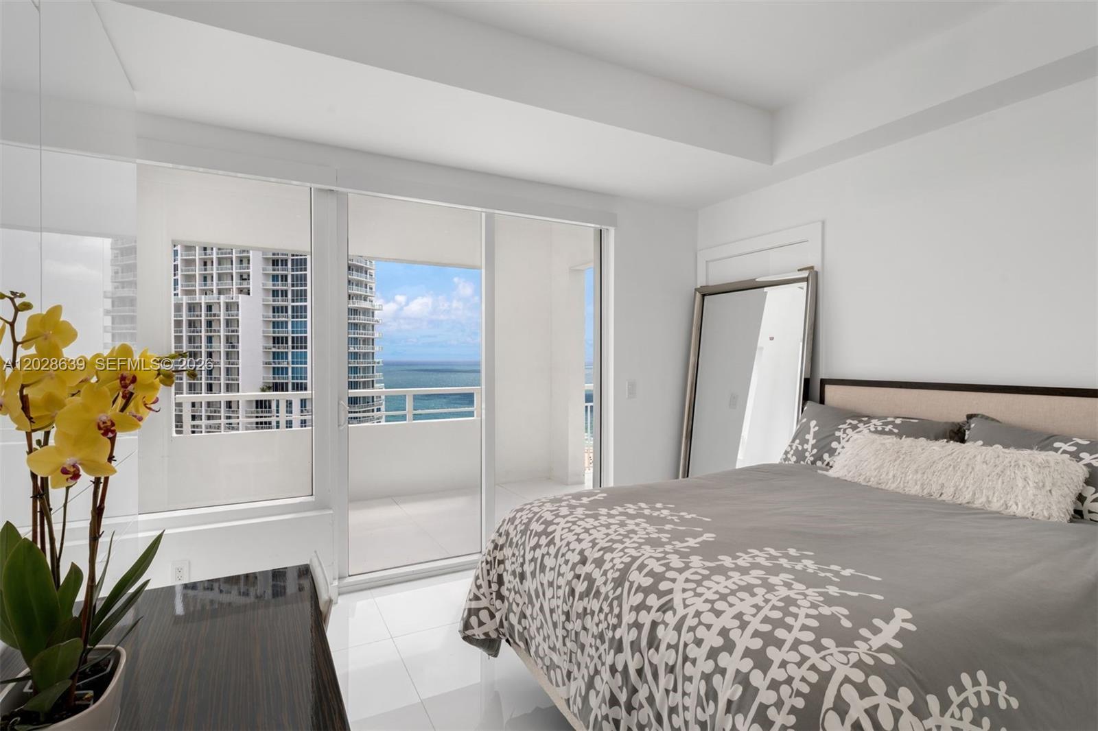 SOUTH POINTE TOWERS CONDO - Residential