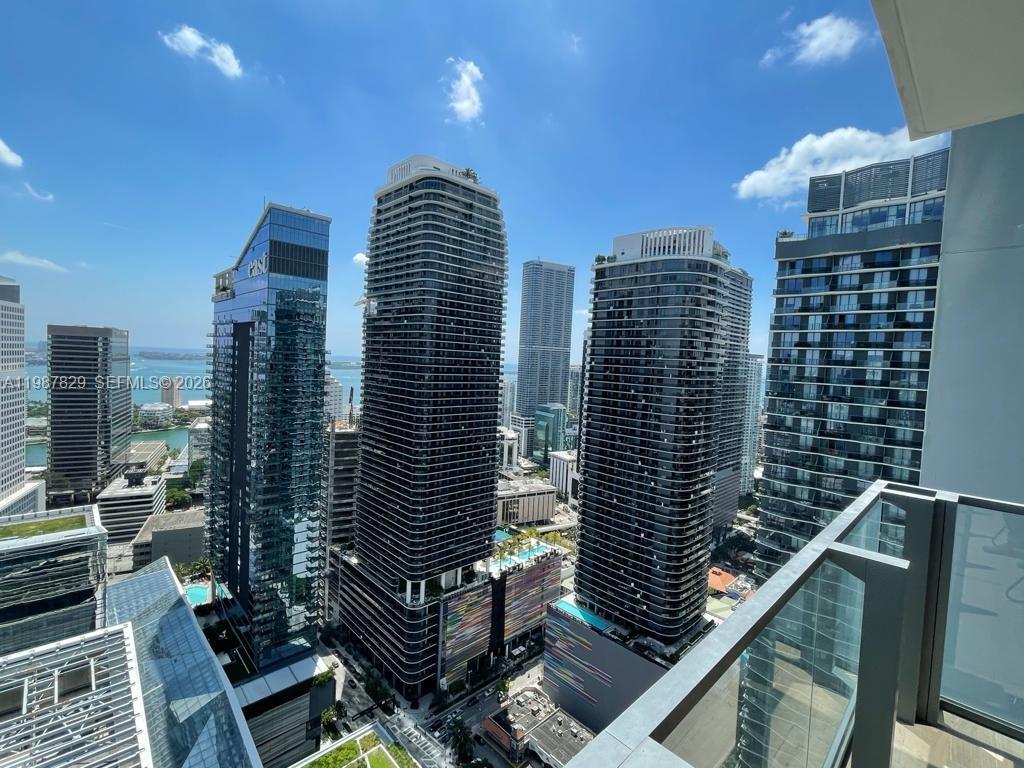 RISE CONDO - Residential