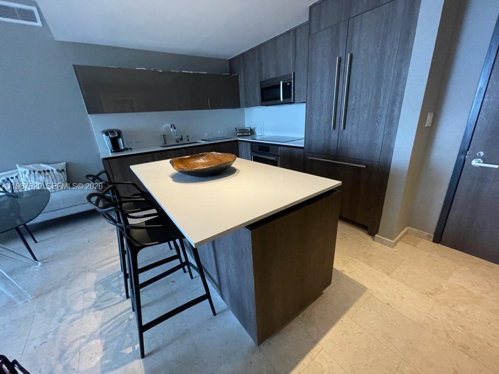 RISE CONDO - Residential