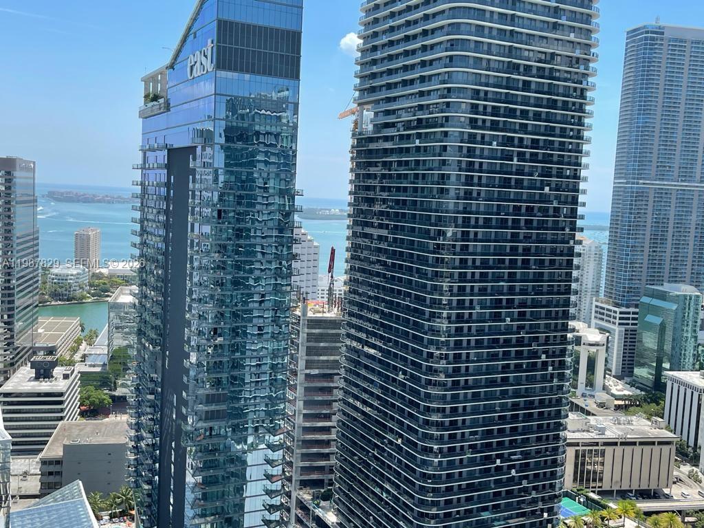RISE CONDO - Residential