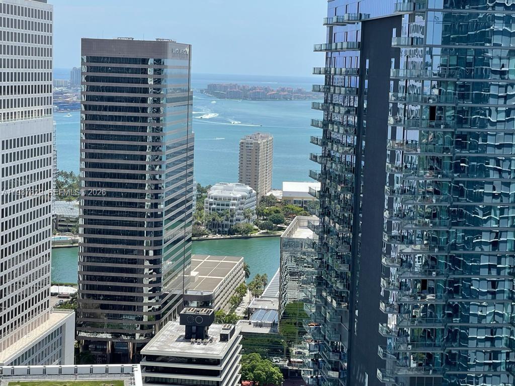 RISE CONDO - Residential