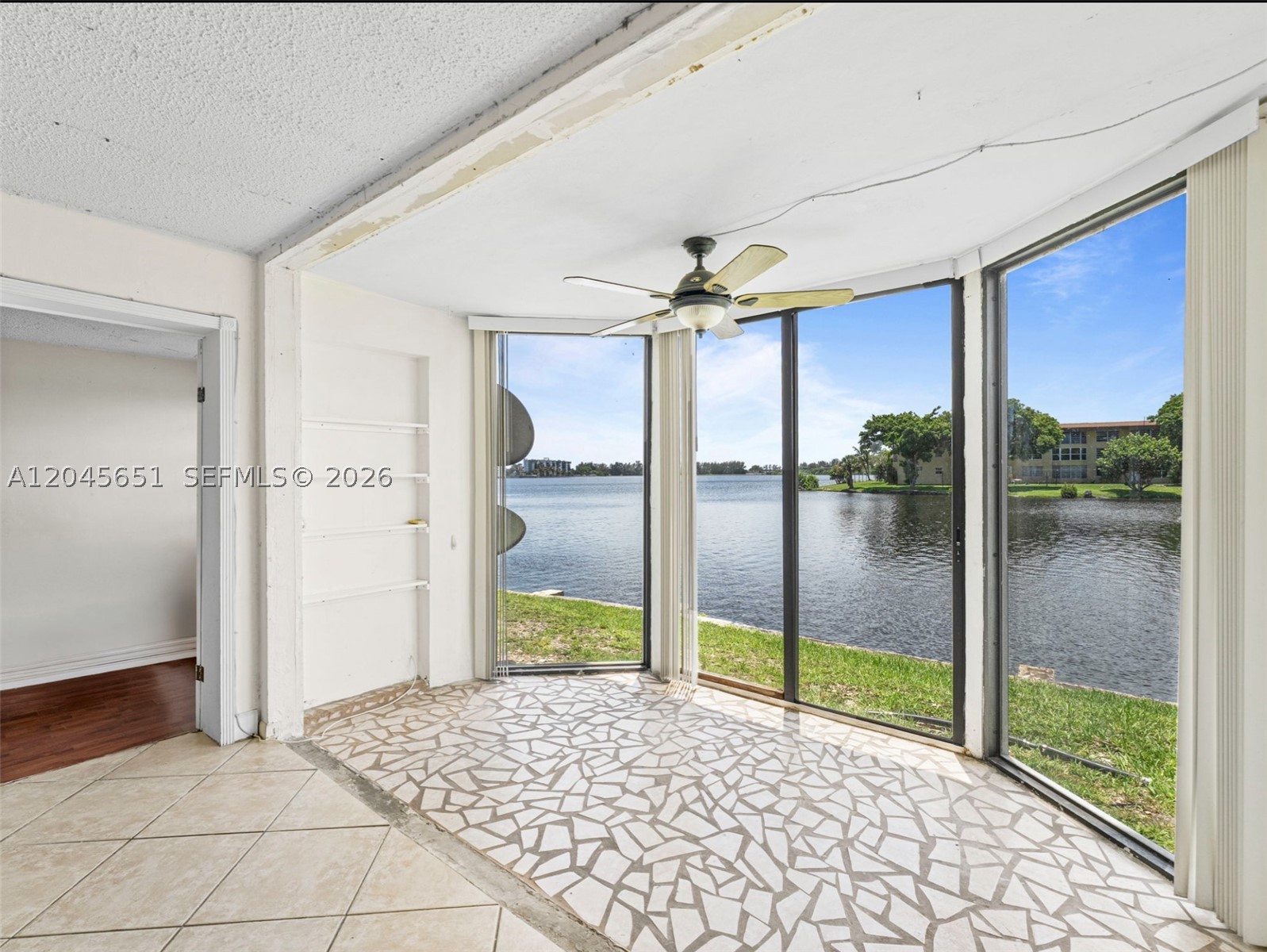 FIRST FORUM CONDO - Residential