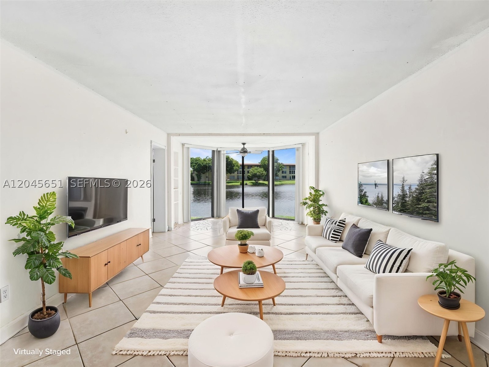 FIRST FORUM CONDO - Residential