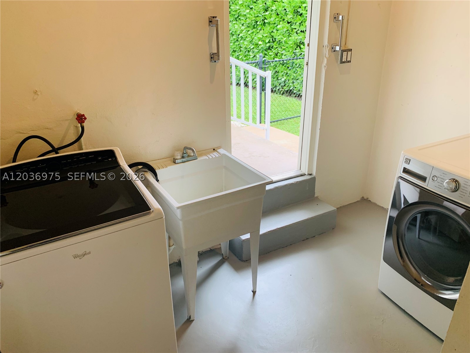 CORAL GABLES RIVIERA SEC - Residential Lease