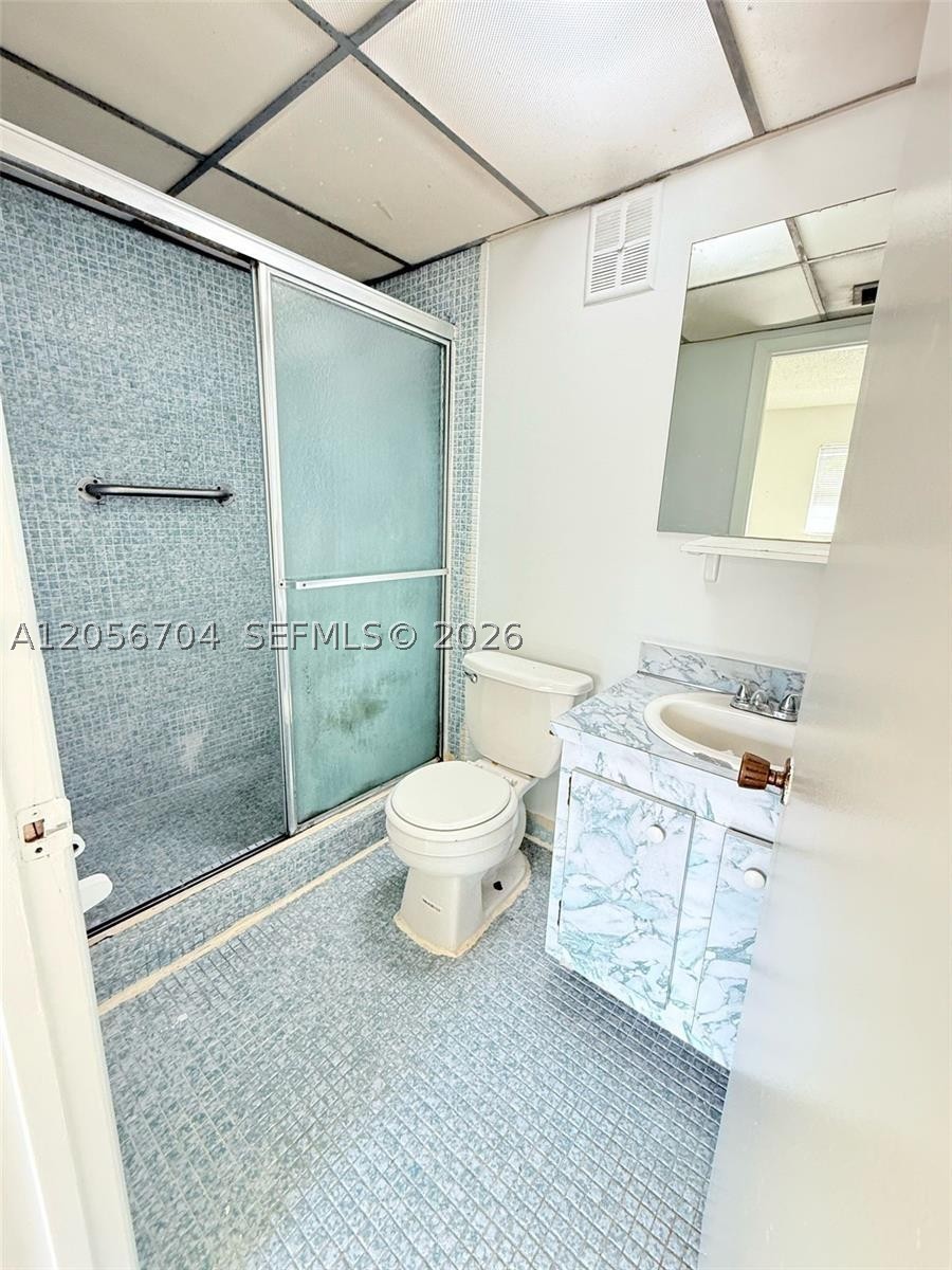 VILLAS AT CORAL SPRINGS - Residential Lease