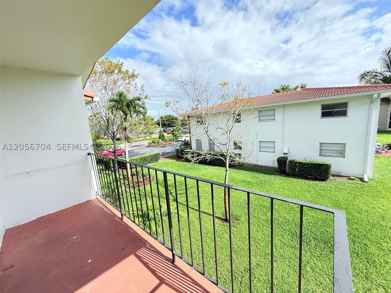 VILLAS AT CORAL SPRINGS - Residential Lease