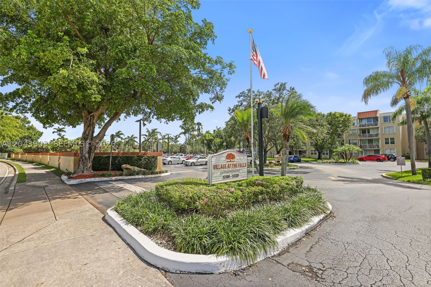VILLAGE AT THE FALLS COND - Residential Lease