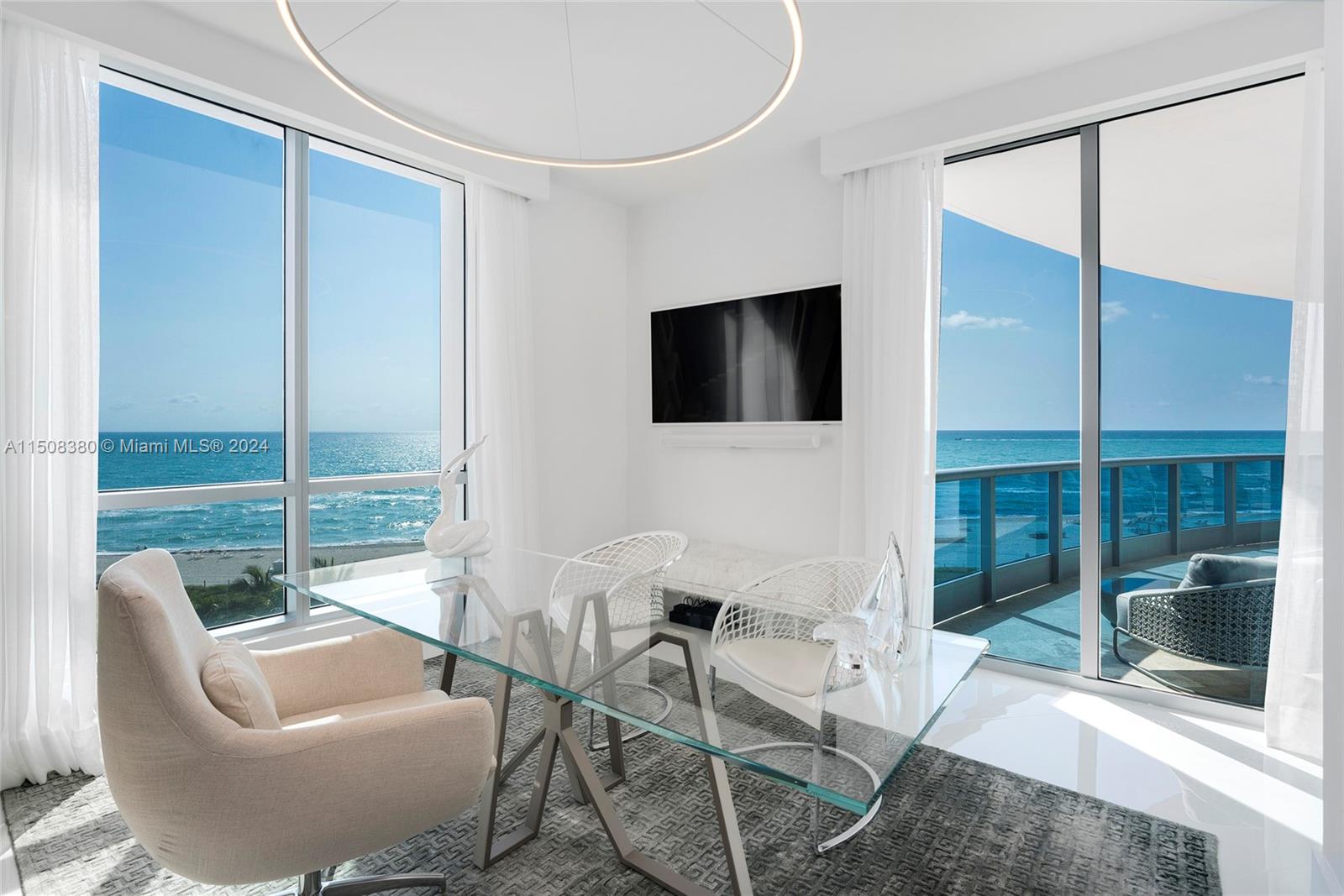 THE RESIDENCES AT THE BAT - Residential Lease
