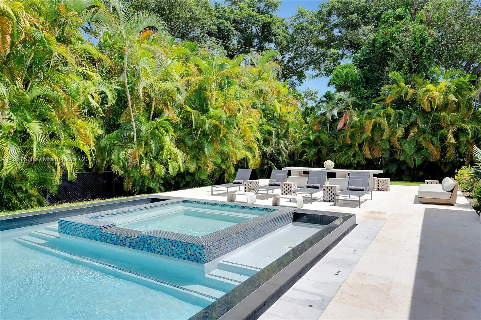 HELMS COUNTRY ESTATES RE- - Residential