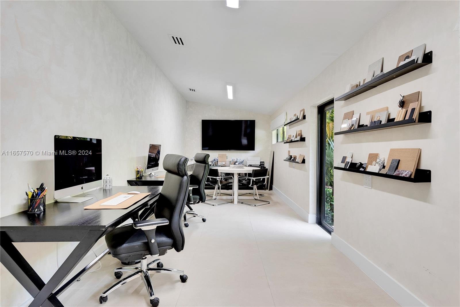 HELMS COUNTRY ESTATES RE- - Residential