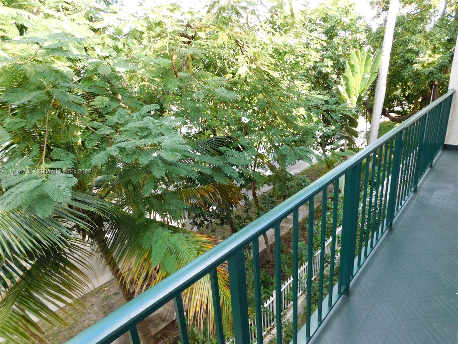 PALM VIEW SUB - Residential Lease