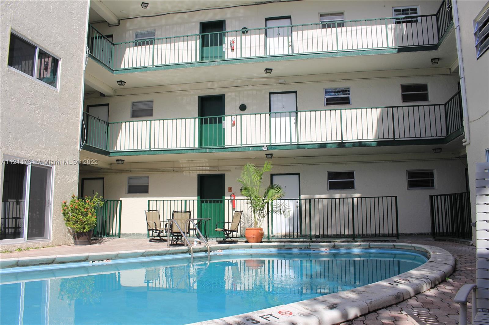 PALM VIEW SUB - Residential Lease