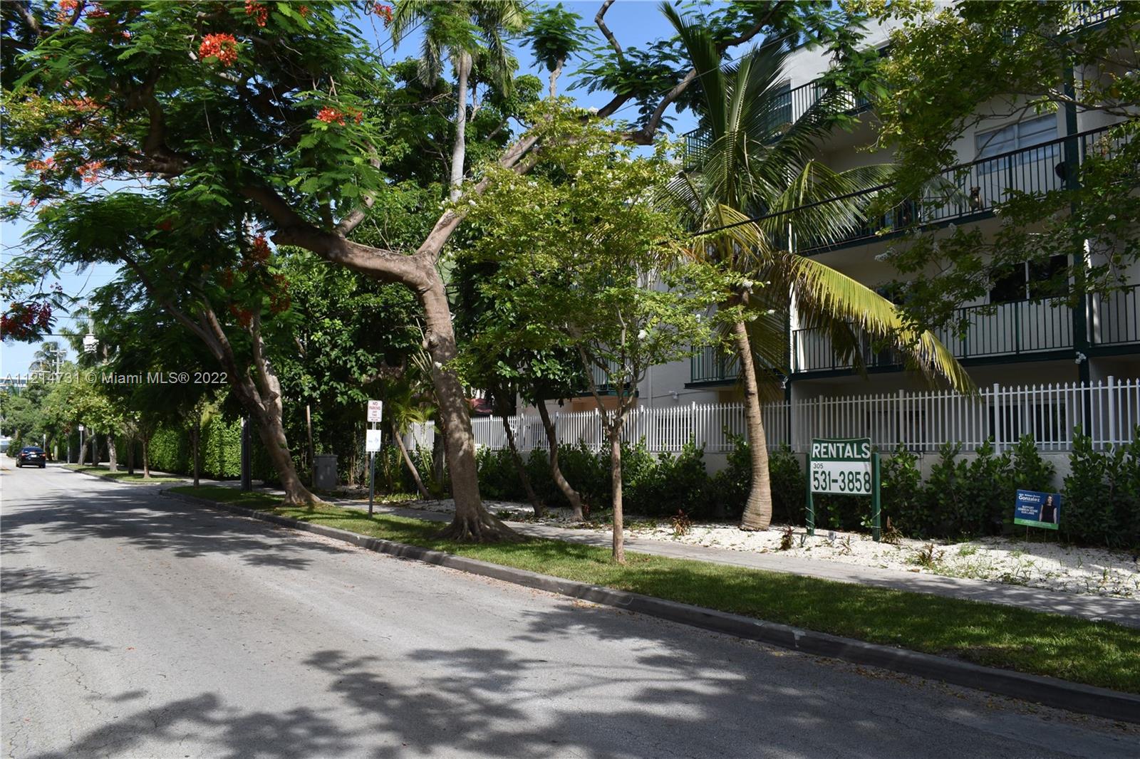 PALM VIEW SUB - Residential Lease