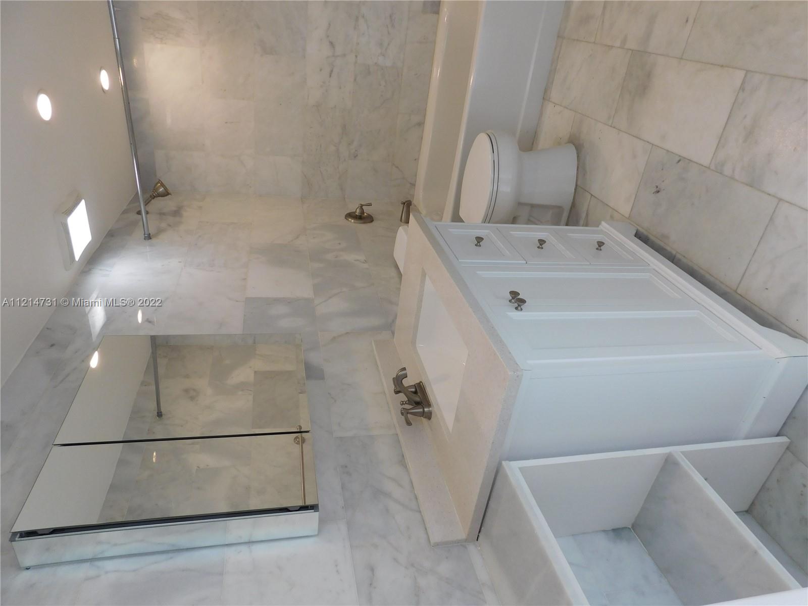 PALM VIEW SUB - Residential Lease