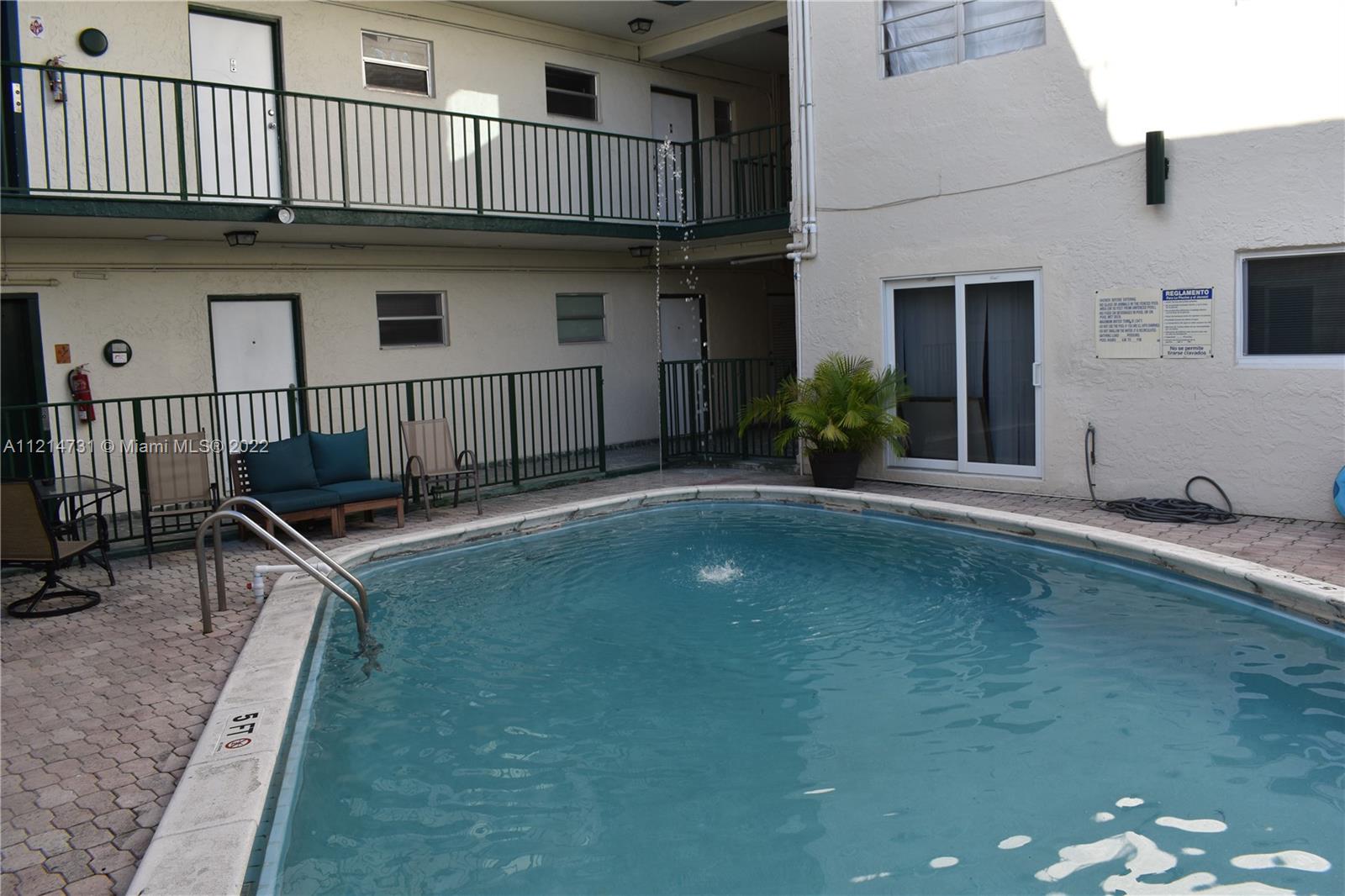 PALM VIEW SUB - Residential Lease