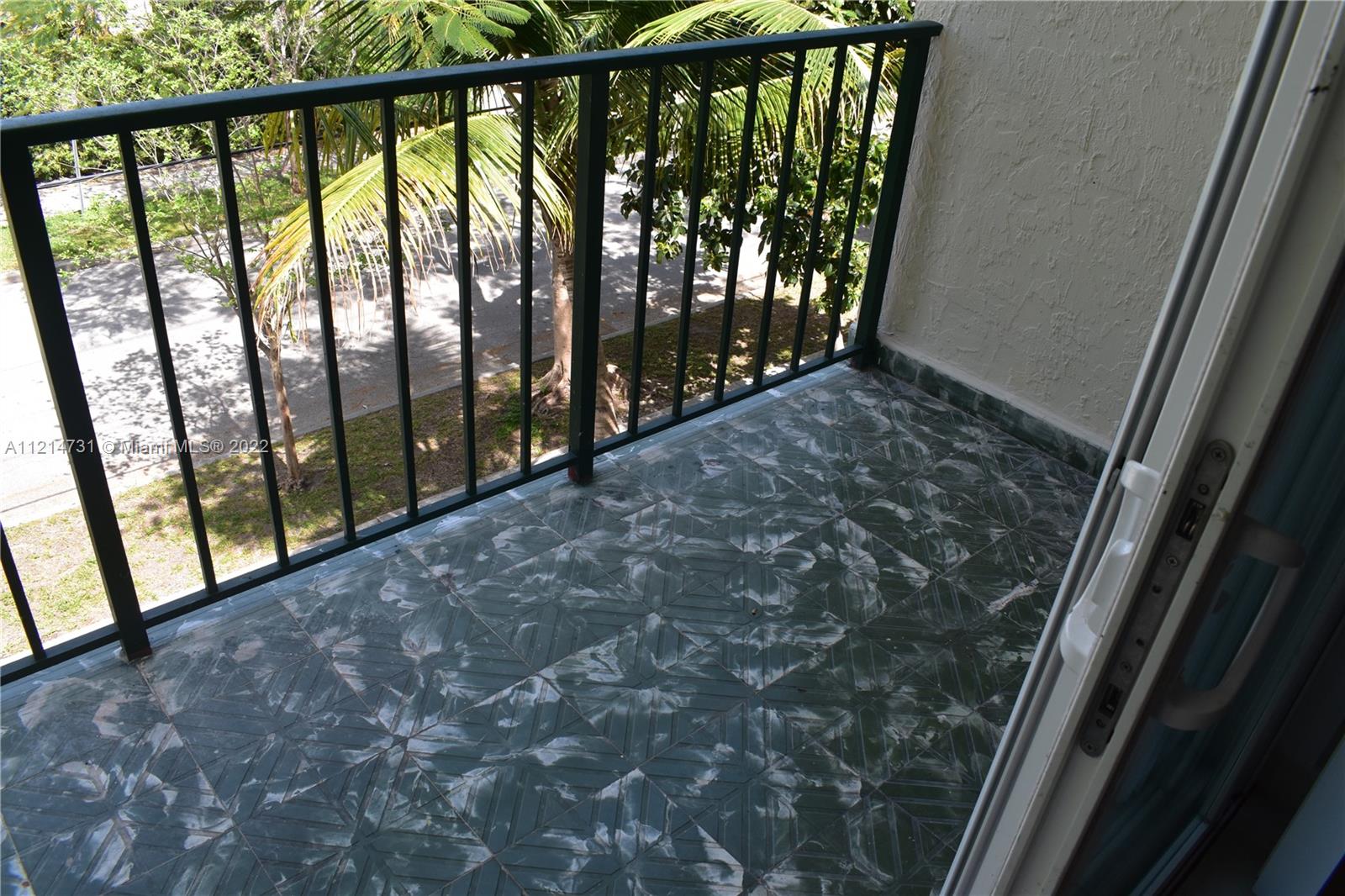 PALM VIEW SUB - Residential Lease
