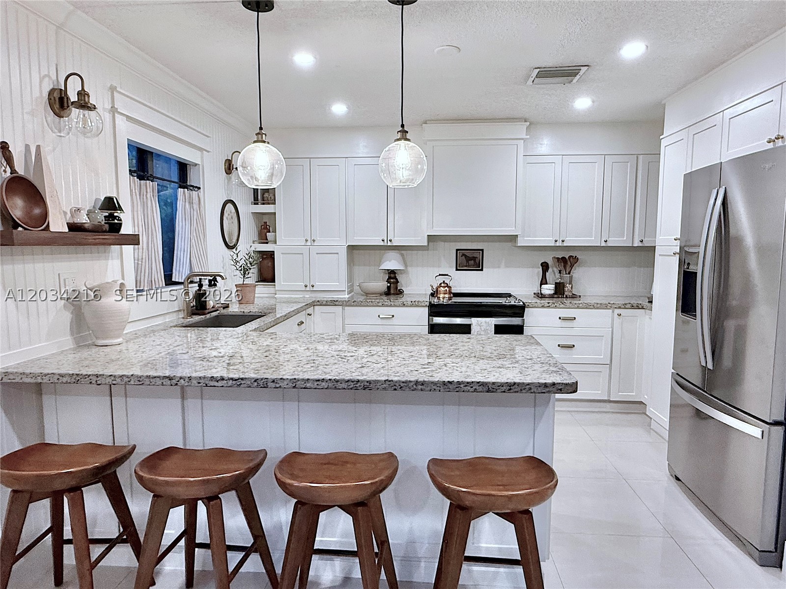 WEST ESPLANADE - Residential
