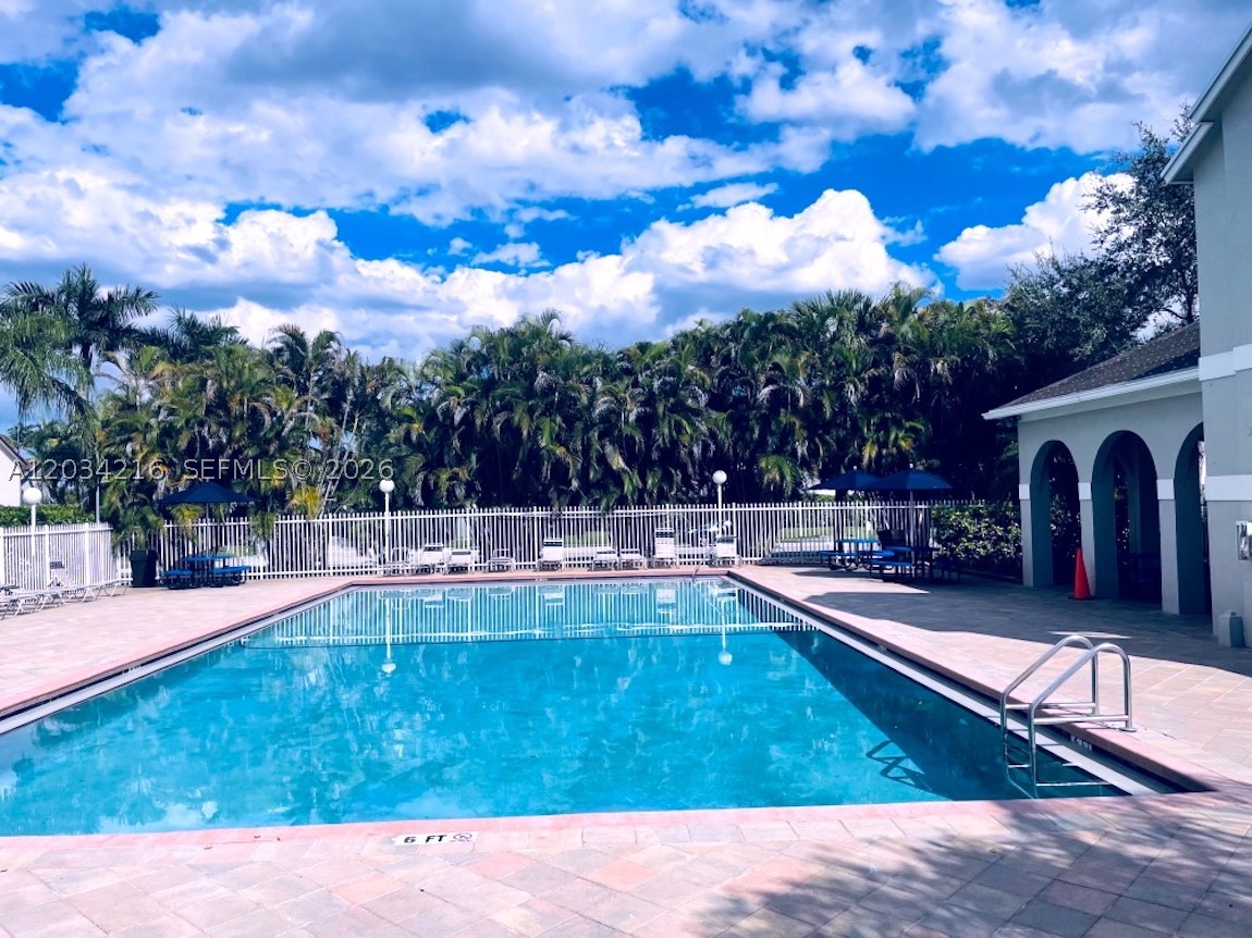 WEST ESPLANADE - Residential