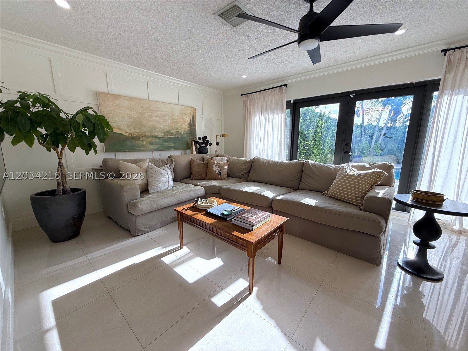 WEST ESPLANADE - Residential