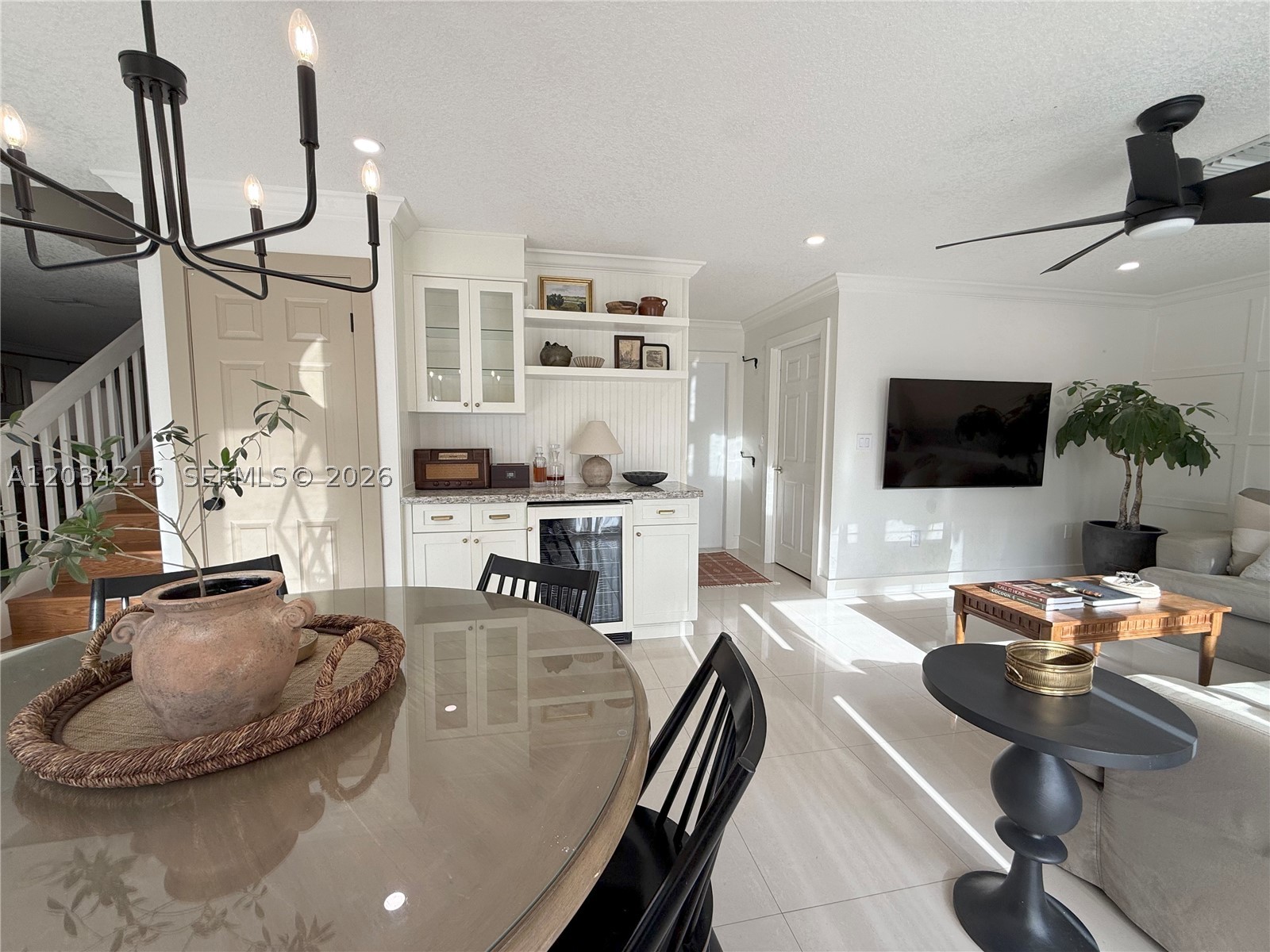 WEST ESPLANADE - Residential