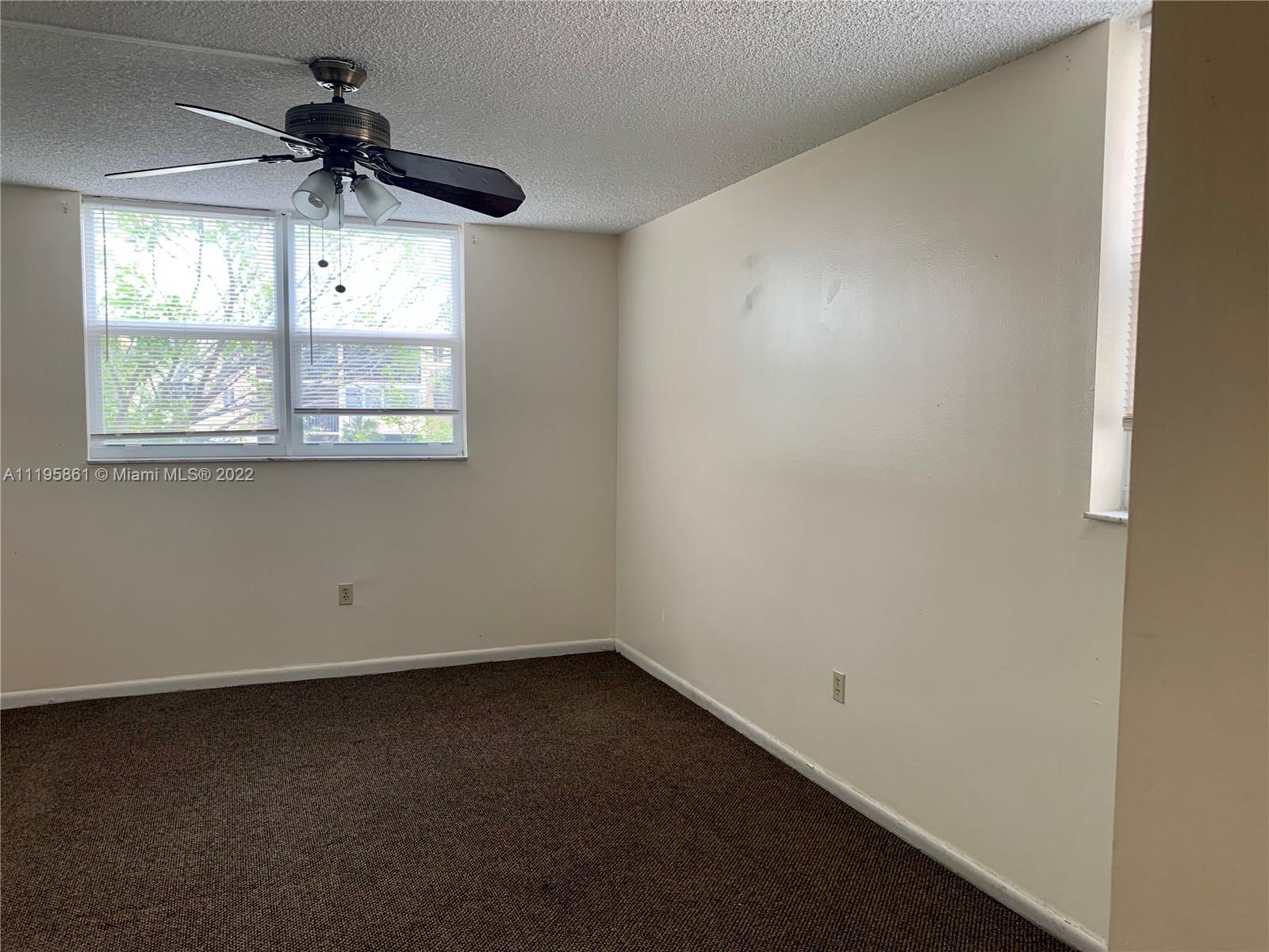SOMERSET AT LAUDERDALE LA - Residential Lease