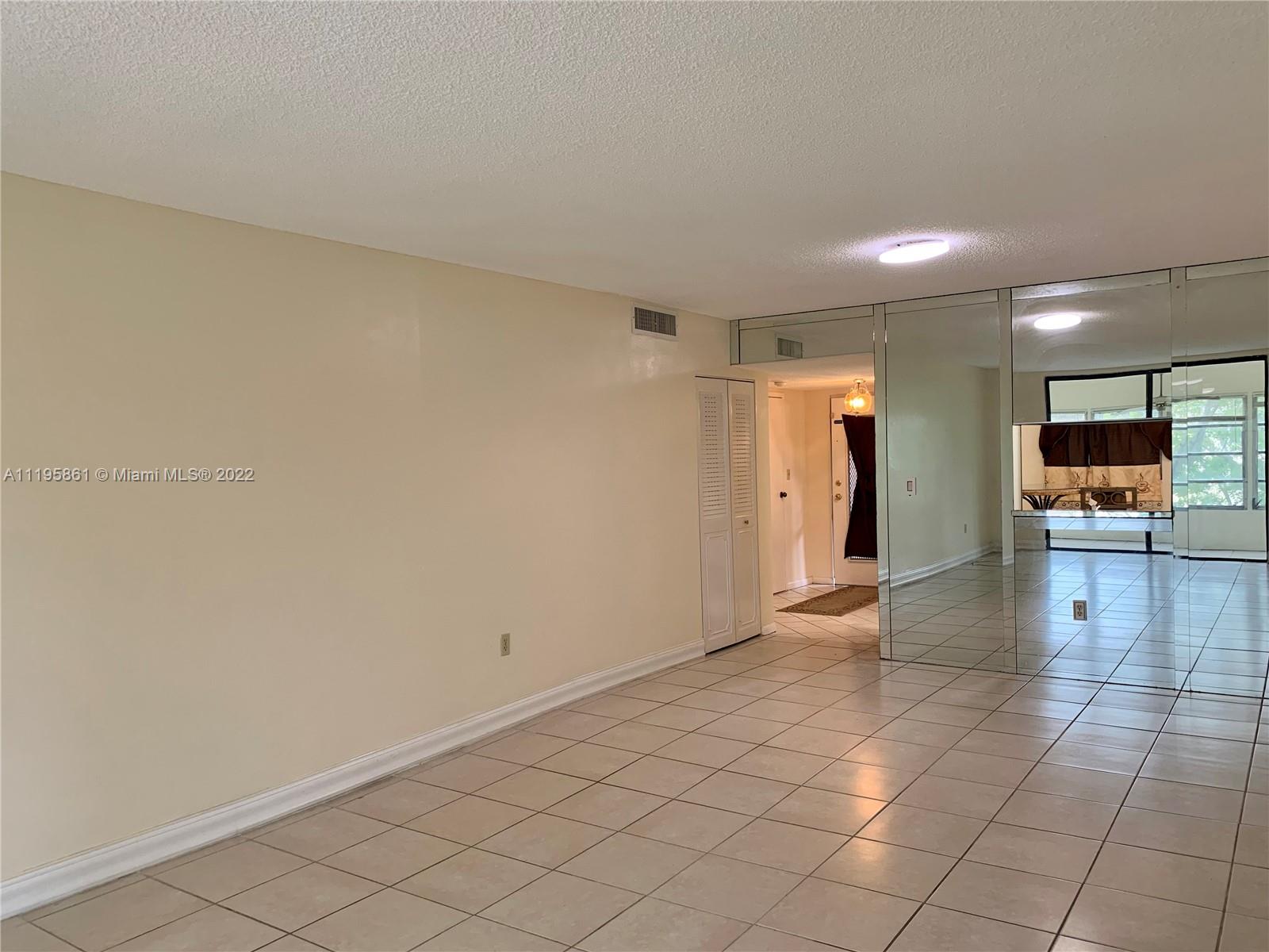 SOMERSET AT LAUDERDALE LA - Residential Lease
