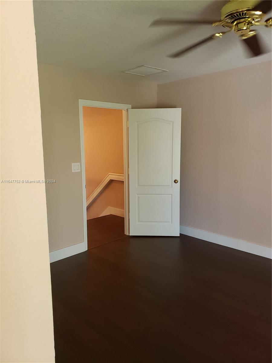 MELROSE POINT CONDO - Residential Lease