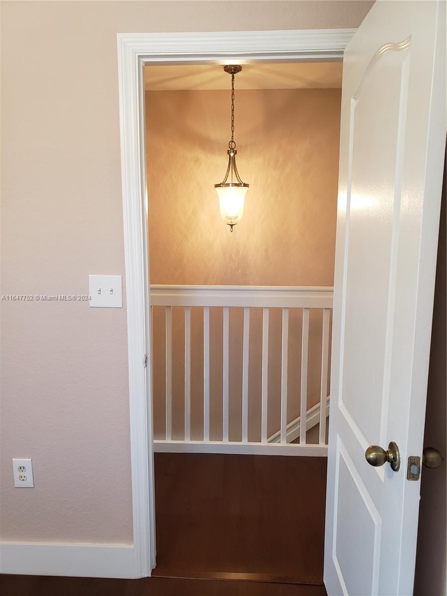 MELROSE POINT CONDO - Residential Lease