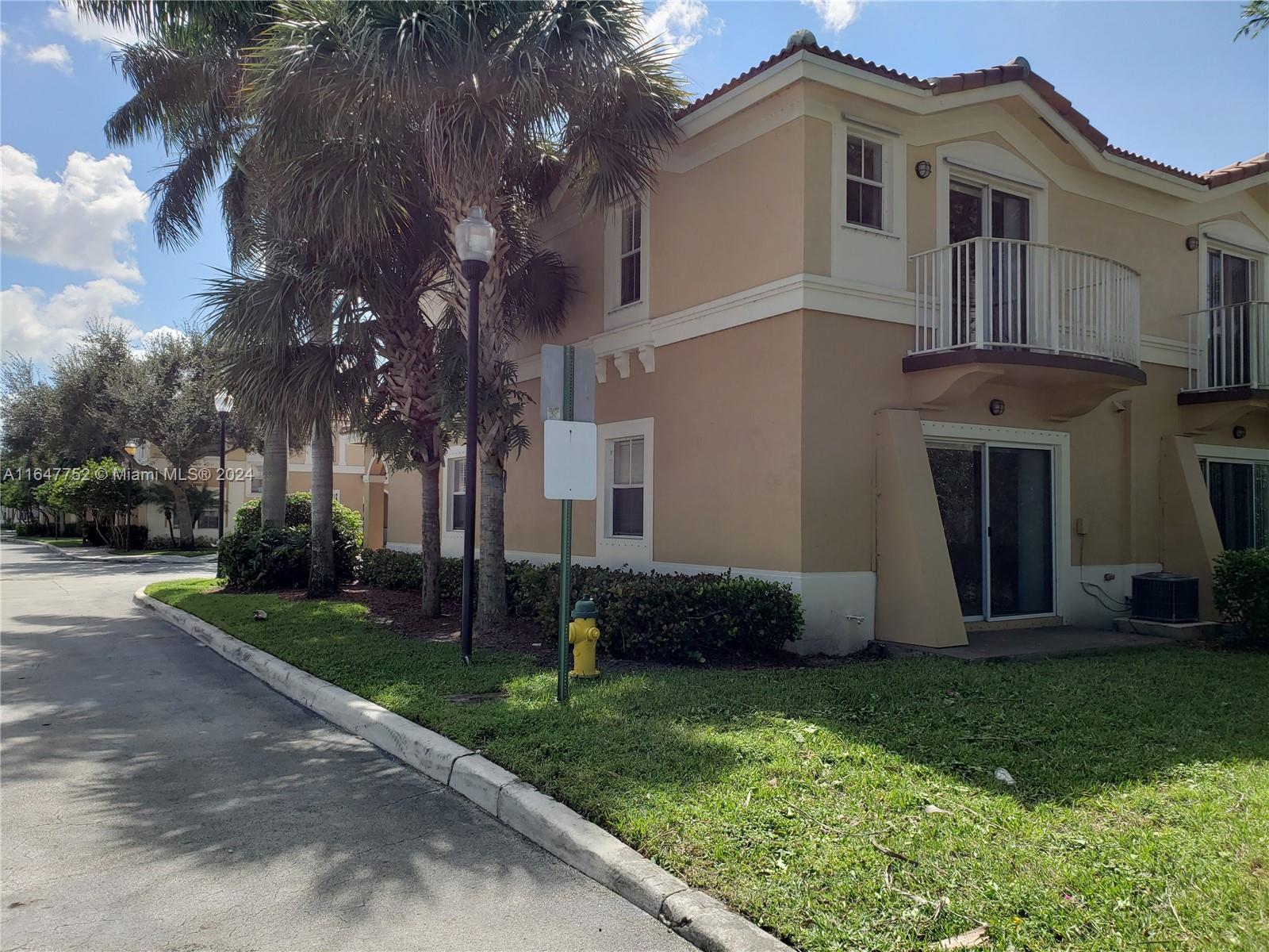 MELROSE POINT CONDO - Residential Lease
