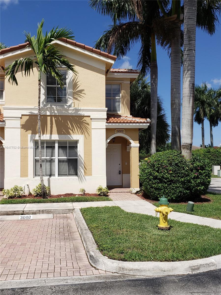 MELROSE POINT CONDO - Residential Lease
