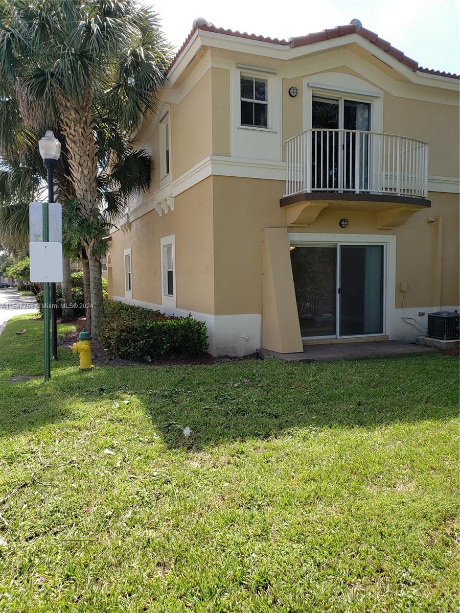 MELROSE POINT CONDO - Residential Lease