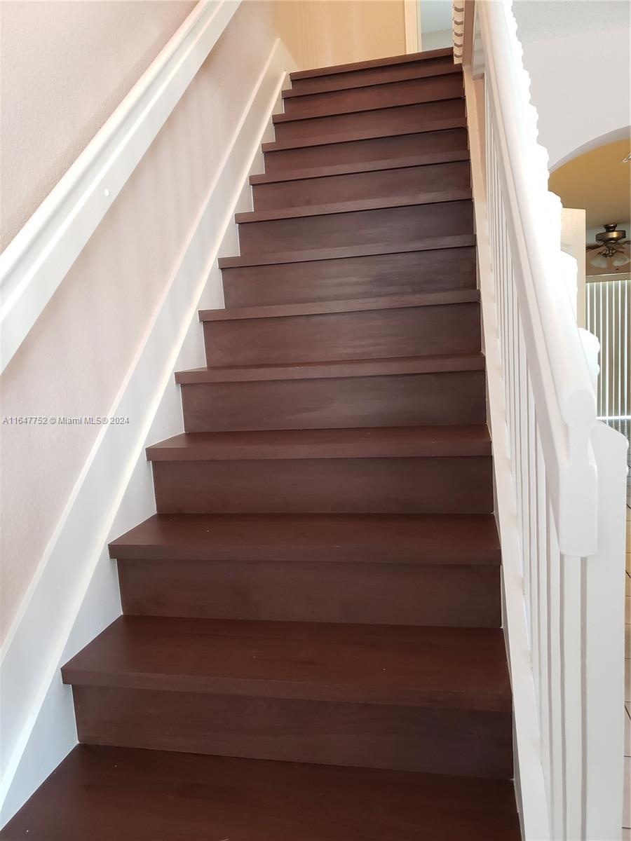 MELROSE POINT CONDO - Residential Lease